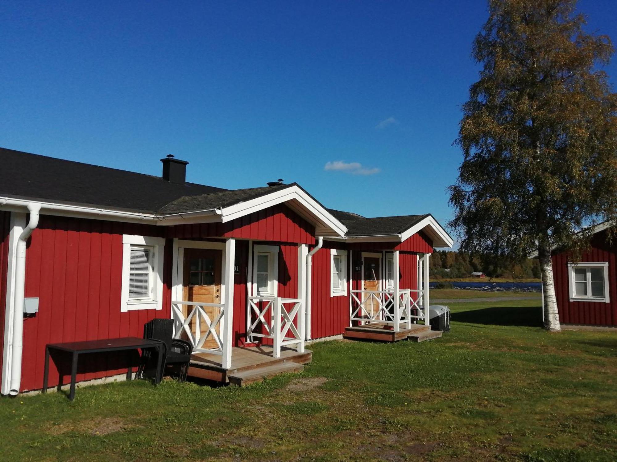 Kukkolaforsen Turist & Konferens Maison d'hôtes Kukkola