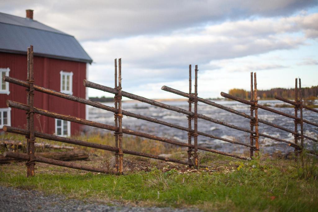 Maison d'hôtes Kukkolaforsen Turist & Konferens Kukkola